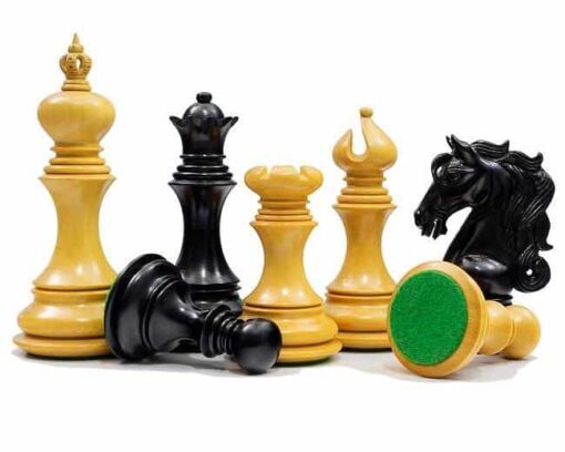 Jeu d'Echecs "Cavalerie" en Bois d'Ebène et Buis